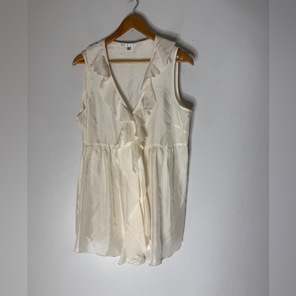 Cabi Ruffle Ivory White sleeveless silk button down top‎ Size Large - Picture 1 of 7